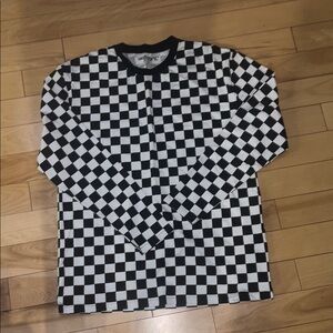 NWOT Hot Topic Black and White Checkered Long Sleeve Shirt